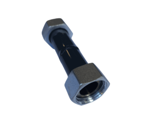 Obráběné kovové díly | Lakovaný ocelový díl se závitovými maticemi | CNC obráběná kovová součástka pro montážní a strojírenské aplikace | Zakázková kovovýroba